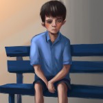 یک پسرک غمگین، نشسته روی نیمکت، پیراهن آبی، چهره غمگین