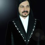 شخصی که هم ریاضی قویست هم علوم هم فارسی و رشته اش تجاری است  است و رشته ی داروسازی را دوست دارد