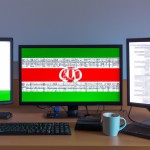 یک میز که روی میز دو مانیتور باشد و یک موس کامپیوتر روی میز، بر روی یکی از مانیتور ها کد های برنامه نویسی باشد بر روی مانیتور دیگر نوشته شده باشد JavidH373 ، روی میز یک پرچم ایران باشد و یک لیوان قهوه