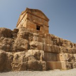 مقبره کوروش بزرگ هخامنشی