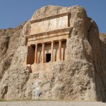 مقبره کوروش بزرگ هخامنشی