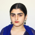 یک دختر ایرانی زیبا و سنتی با ابروهای پیوسته