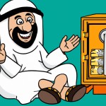 عکس شیخ. کهه در کنار صندوق پر پول خود نشسته است و خوشحال است