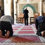 نماز خواندن فلسطینی ها در مسجد قدس