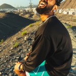 اشکان فدایی در حال رپ خواندن