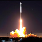 یک موشک 🚀 درحال انفجار در آمریکا